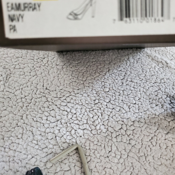 NIB Enzo Angiolini women Patent Leather size 8 1/2 M high stiletto heels - Picture 9 of 10